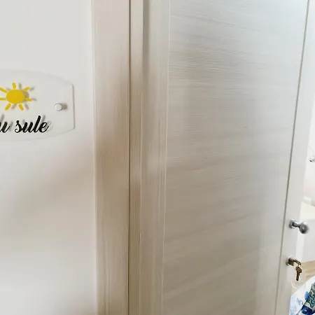 V & V Vacanze 度假居 *